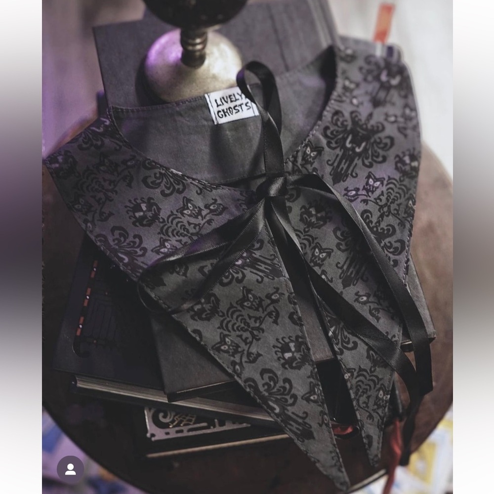 Lively Ghosts Haunted Mansion Foolish Mortals Disney Detachable Collar